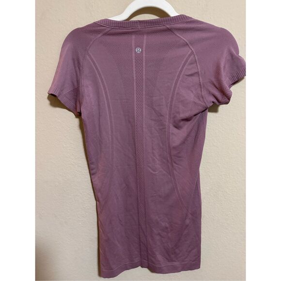 Lululemon swiftly tech short sleeve sz 8 - Picture 3 of 3
